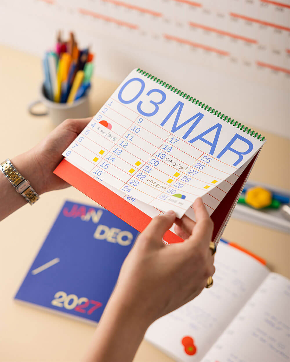 Mishmash 2027 Desk Planner