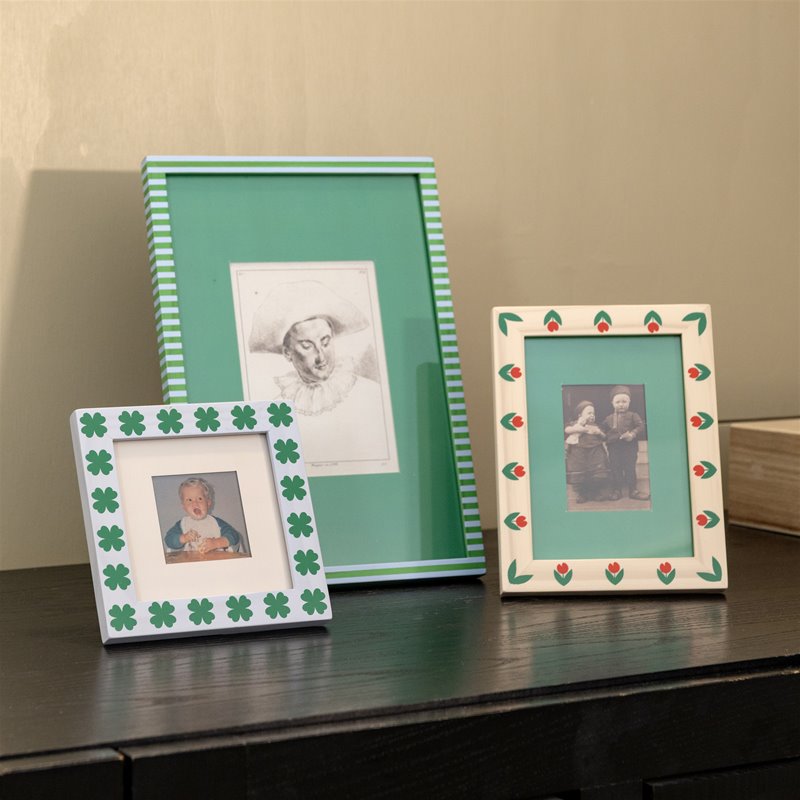 &K Picture Frame - Large Stripe