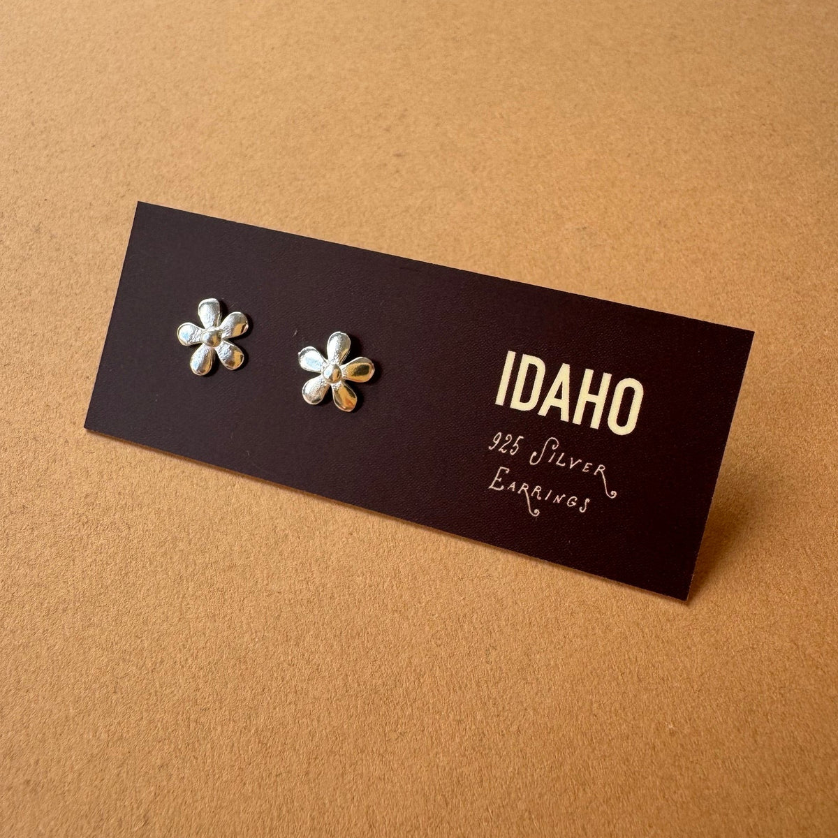 Silver Stud Earrings - Daisies