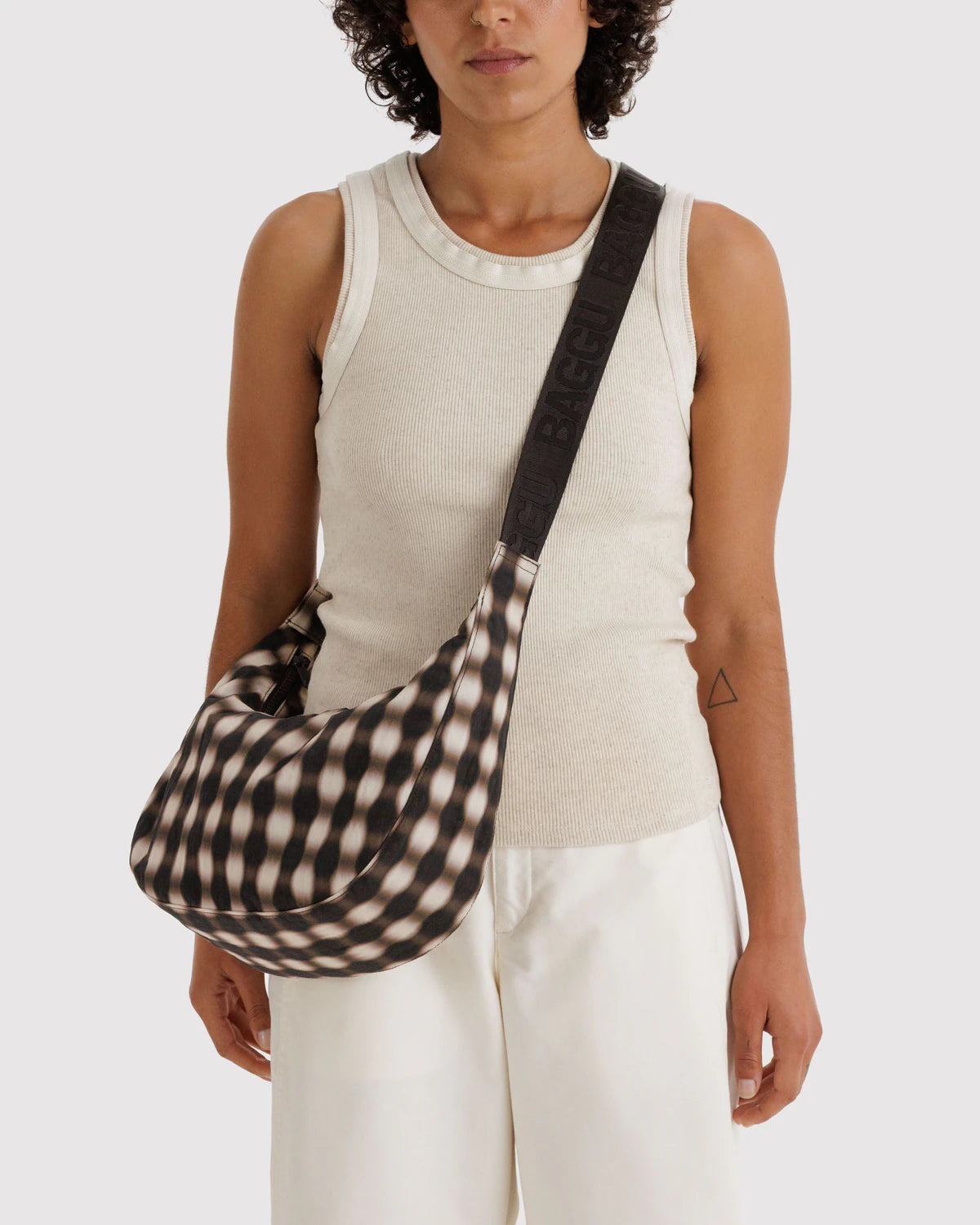 Baggu Medium Crescent Bag - Blurred Gingham Brown