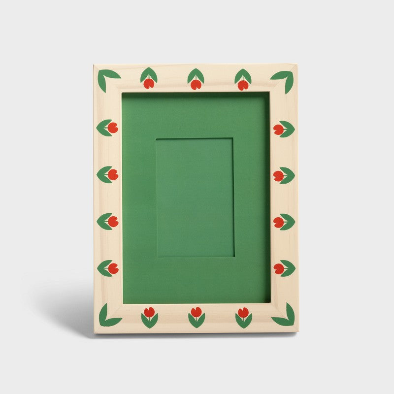 &K Picture Frame - Medium Tulip