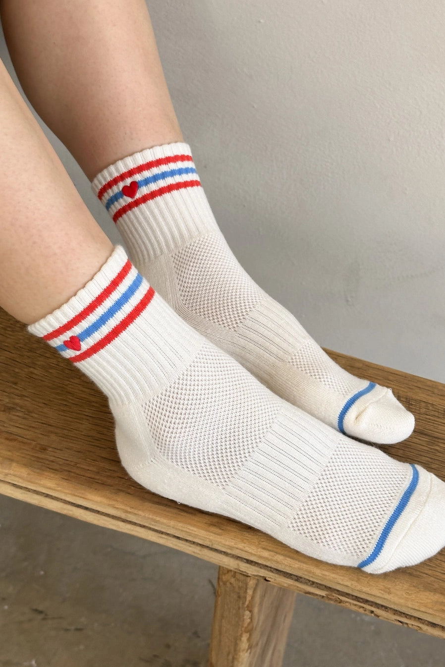 Le Bon Shoppe Girlfriend Socks Embroidered Heart - Leche