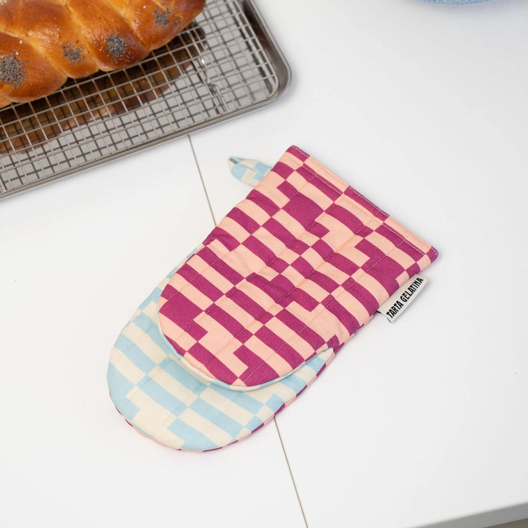 Tarta Gelatina Oven Mitt - Berry Jam