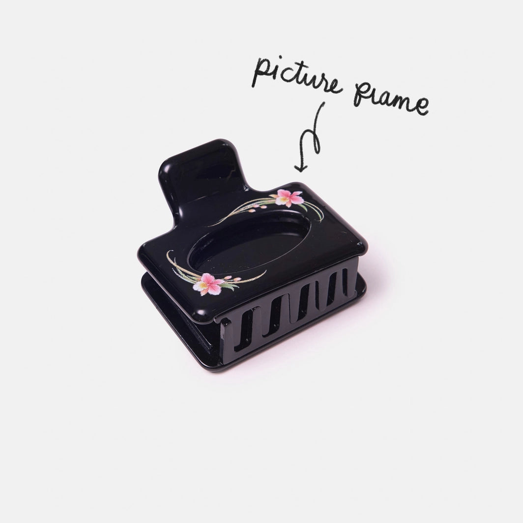 Chunks Midi Box Claw in Vintage Frame - Nouveau Lily