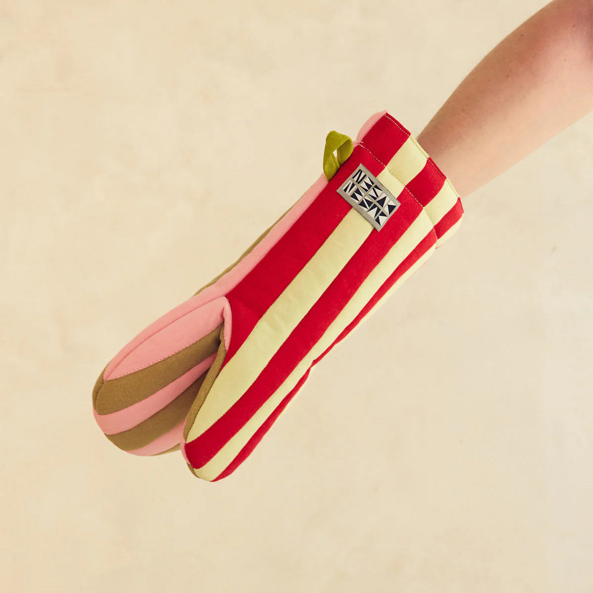 Dusen Dusen Oven Mitt - Ladybug