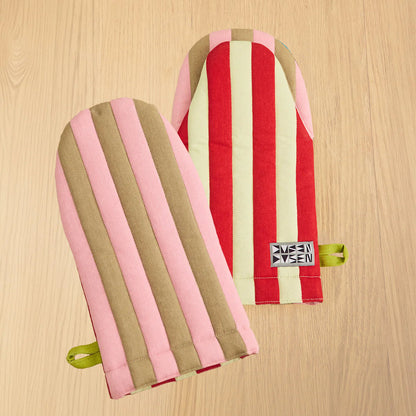 Dusen Dusen Oven Mitt - Ladybug