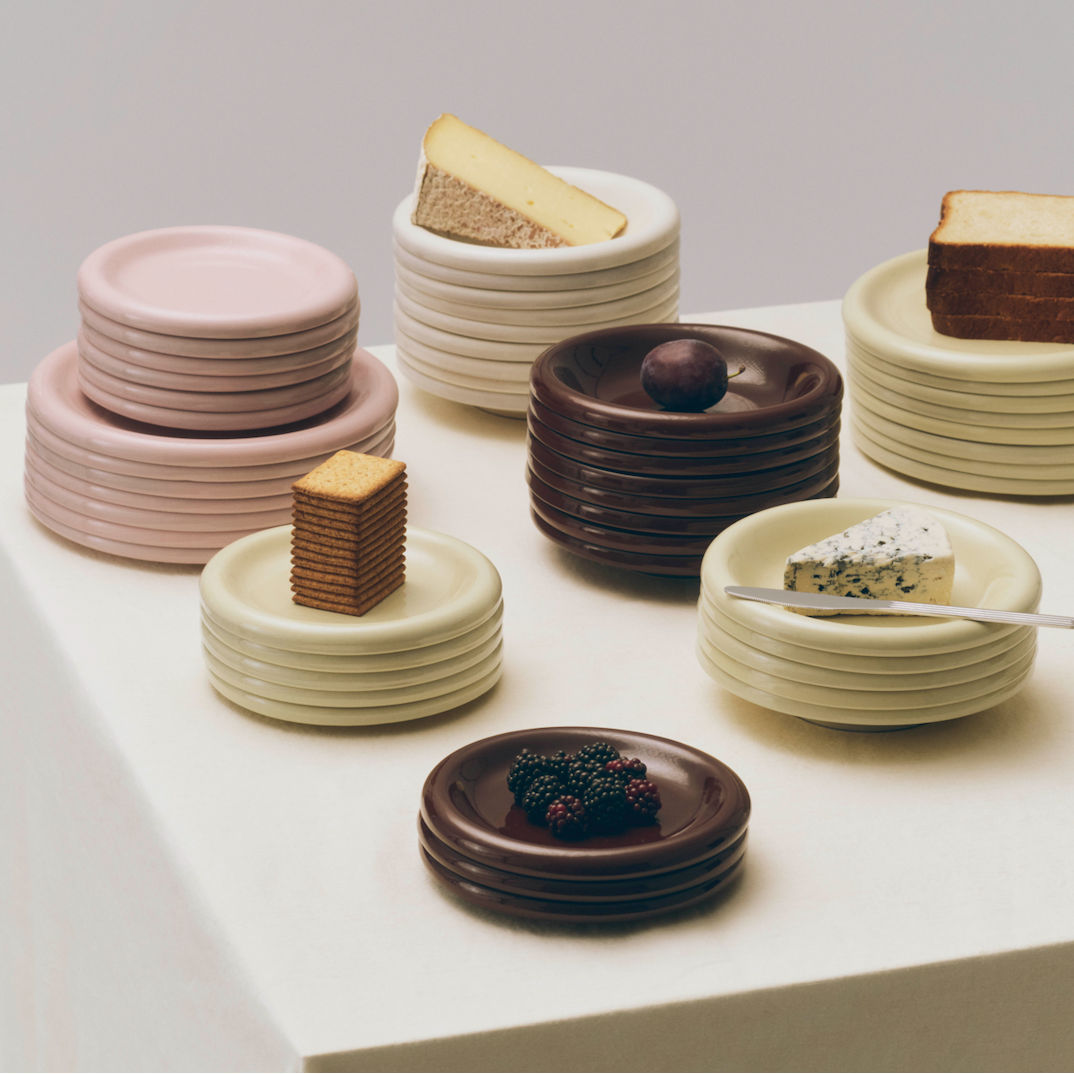 HAY Barro Plate Set of 2 Small - Burgundy