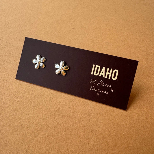 Silver Stud Earrings - Daisies