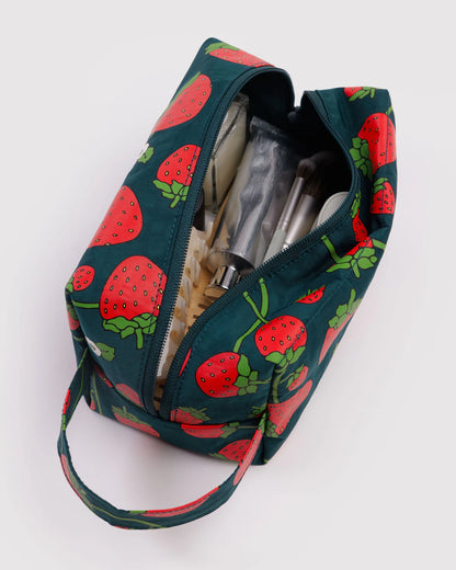 Baggu Dopp Wash Bag - Strawberry Blossom